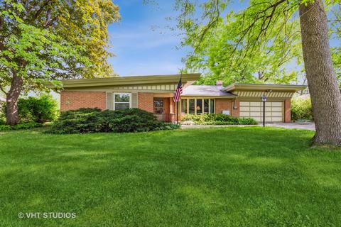 950 Hillcrest Rd, Elgin, IL 60123 photo 2