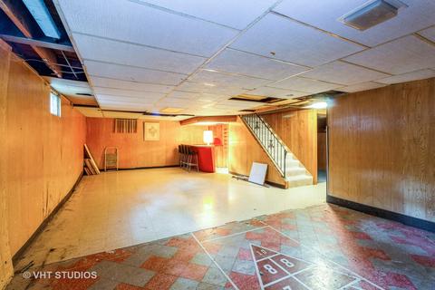 950 Hillcrest Rd, Elgin, IL 60123 photo 11