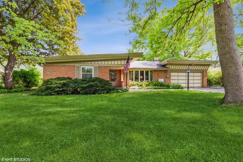 950 Hillcrest Rd, Elgin, IL 60123 photo 1