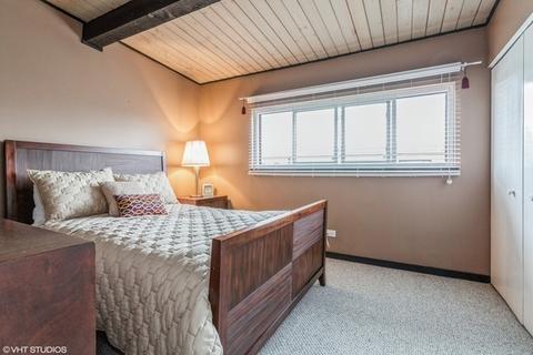 1745 Rand Road Rd #4, Des Plaines, IL 60016 photo 13