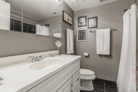 1745 Rand Road Rd #4, Des Plaines, IL 60016 photo 14