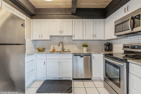 1745 Rand Road Rd #4, Des Plaines, IL 60016 photo 6
