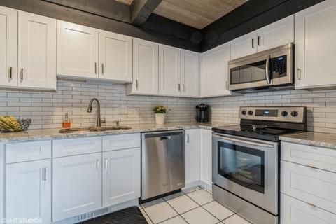 1745 Rand Road Rd #4, Des Plaines, IL 60016 photo 7