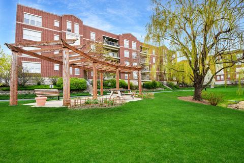 715 Astor Ln #303, Wheeling, IL 60090 photo 24