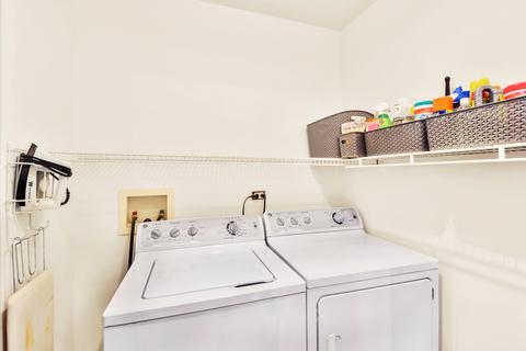715 Astor Ln #303, Wheeling, IL 60090 photo 21