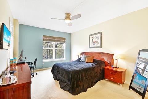 715 Astor Ln #303, Wheeling, IL 60090 photo 14
