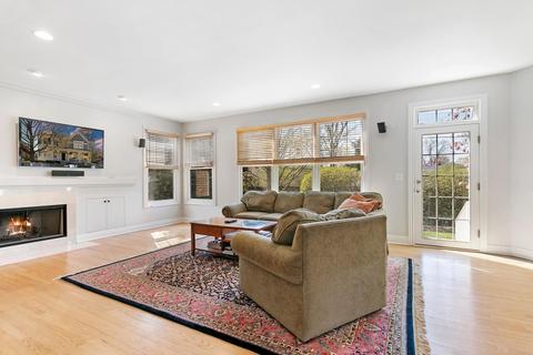 2999 Independence Ave, Glenview, IL 60026 photo 10
