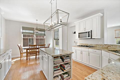 2999 Independence Ave, Glenview, IL 60026 photo 8