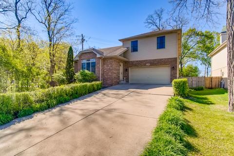 2109 E Seminole Ln, Mount Prospect, IL 60056 photo 1