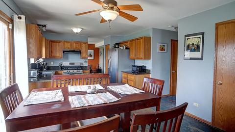 1817 Prairie Ridge Dr, Plainfield, IL 60586 photo 3
