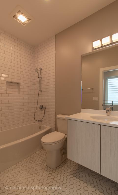 1353 E Marquette Rd, Chicago, IL 60637 photo 17