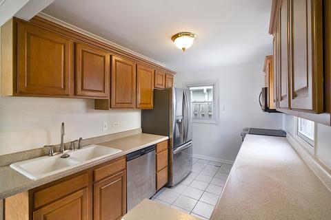 705 Dawes Ave, Wheaton, IL 60189 photo 4