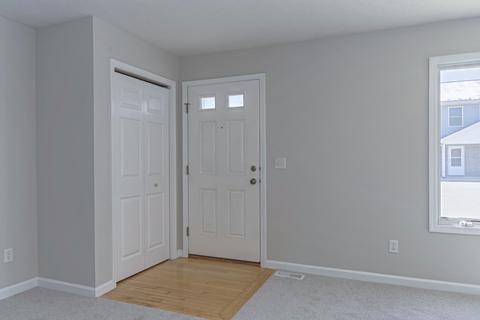 1112 Lockenvitz Ln #4, Bloomington, IL 61704 photo 15