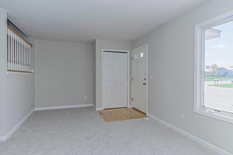 1112 Lockenvitz Ln #4, Bloomington, IL 61704 photo 14
