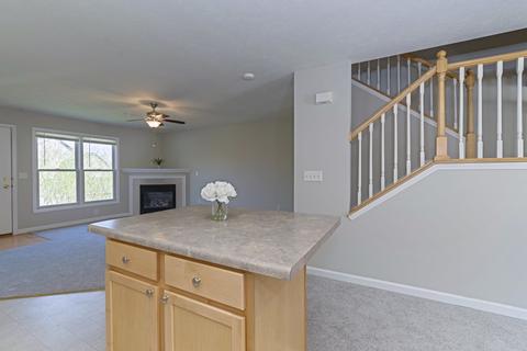 1112 Lockenvitz Ln #4, Bloomington, IL 61704 photo 5