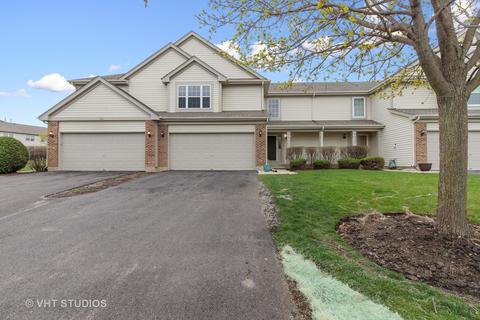 492 Heather Ct, Lindenhurst, IL 60046 photo 1