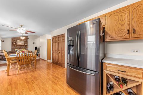 4607 Peacock Ln, Plainfield, IL 60586 photo 9