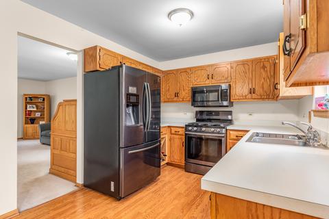 4607 Peacock Ln, Plainfield, IL 60586 photo 7