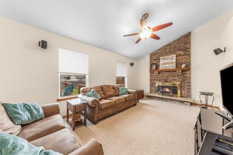 4607 Peacock Ln, Plainfield, IL 60586 photo 12