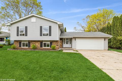 1300 Hillside Ln, Mchenry, IL 60051 photo 1