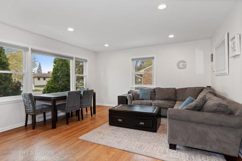 224 N Marion Ave, Bartlett, IL 60103 photo 3