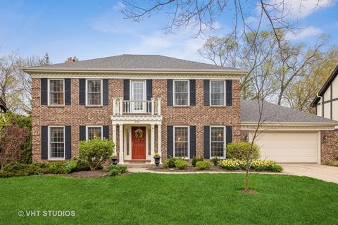 630 Maplewood Dr, Wheaton, IL 60189 photo 1