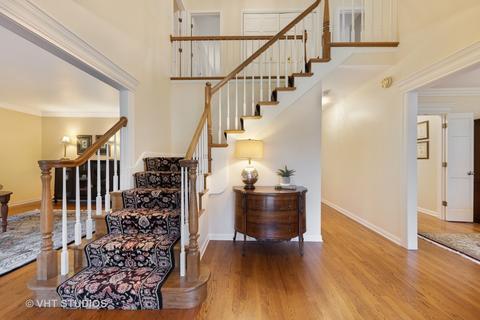 630 Maplewood Dr, Wheaton, IL 60189 photo 10