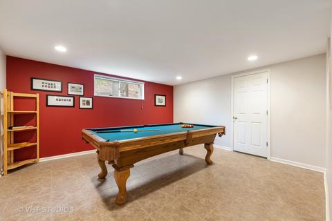 630 Maplewood Dr, Wheaton, IL 60189 photo 25