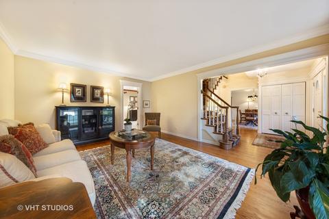630 Maplewood Dr, Wheaton, IL 60189 photo 9