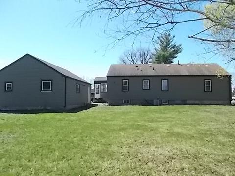 19530 Fellows Rd, Morrison, IL 61270 photo 2