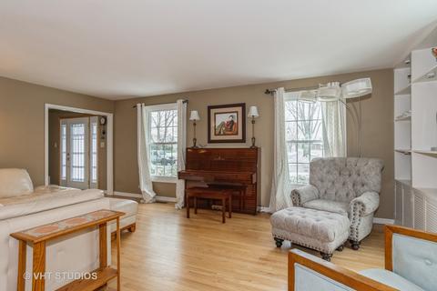 2325 Durham Dr, Wheaton, IL 60189 photo 3