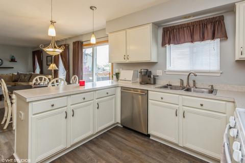 2907 Sun Valley Ct, Plainfield, IL 60586 photo 4