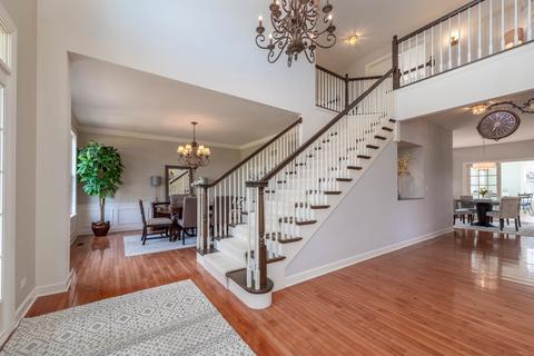 1331 Keenland Dr, Bartlett, IL 60103 photo 2