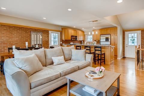 436 E Berry Rd, Barrington, IL 60010 photo 5