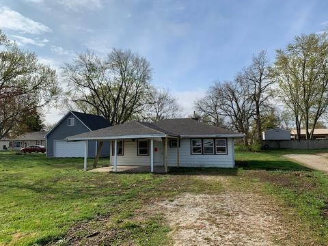 860 E 4000s Rd, Kankakee, IL 60901 photo 2