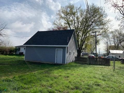860 E 4000s Rd, Kankakee, IL 60901 photo 6