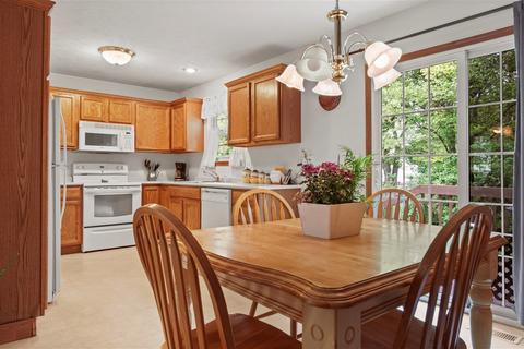 101 S Tipsord St, Arrowsmith, IL 61722 photo 8