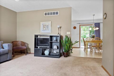 101 S Tipsord St, Arrowsmith, IL 61722 photo 4