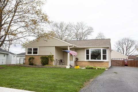 3502 Dove St, Rolling Meadows, IL 60008 photo 1