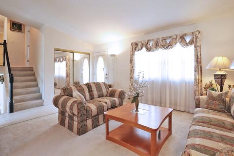 1689 Dover Ct, Hoffman Estates, IL 60192 photo 4