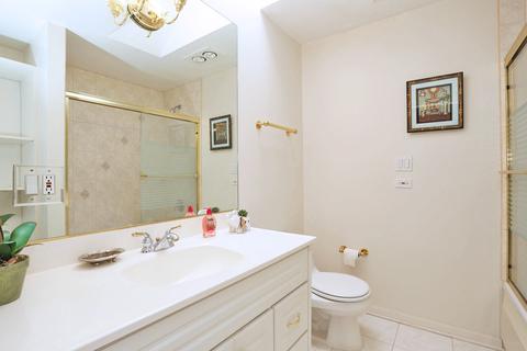 1689 Dover Ct, Hoffman Estates, IL 60192 photo 11