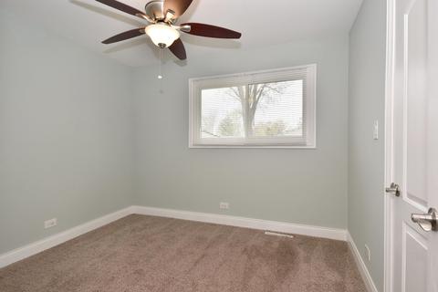 242 W Norman Ln, Wheeling, IL 60090 photo 22