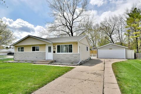 242 W Norman Ln, Wheeling, IL 60090 photo 1