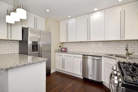 242 W Norman Ln, Wheeling, IL 60090 photo 13