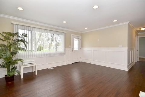 242 W Norman Ln, Wheeling, IL 60090 photo 5