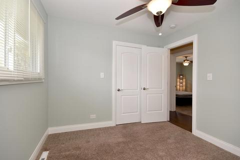 242 W Norman Ln, Wheeling, IL 60090 photo 23