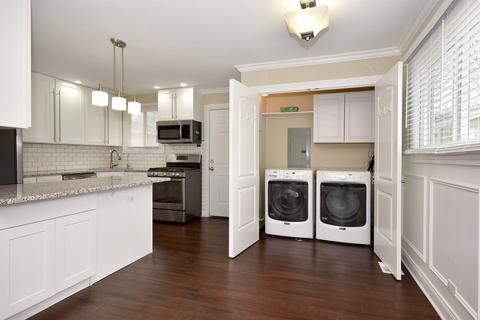 242 W Norman Ln, Wheeling, IL 60090 photo 8