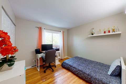 8850 Dee Rd, Des Plaines, IL 60016 photo 6