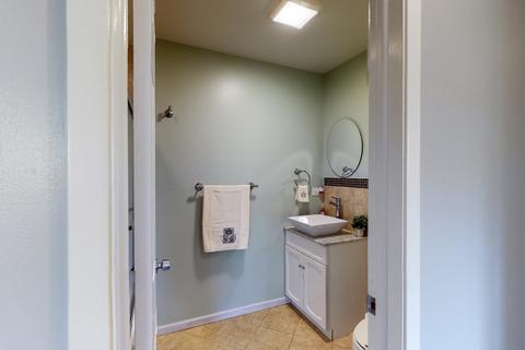8850 Dee Rd, Des Plaines, IL 60016 photo 23