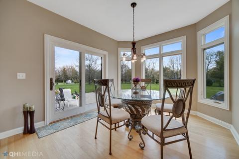 41 W555 Silvana Dr, Elgin, IL 60124 photo 5
